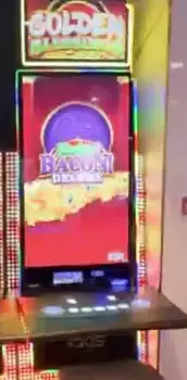 Bacon Deluxe title on a Celebrity Edge slot cabinet