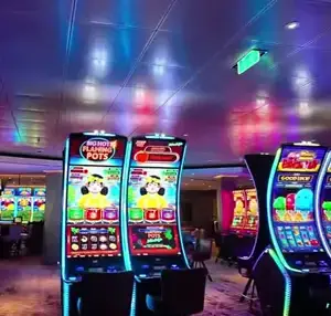 Big Hot Flaming Pots title on a Celebrity Xcel slot cabinet