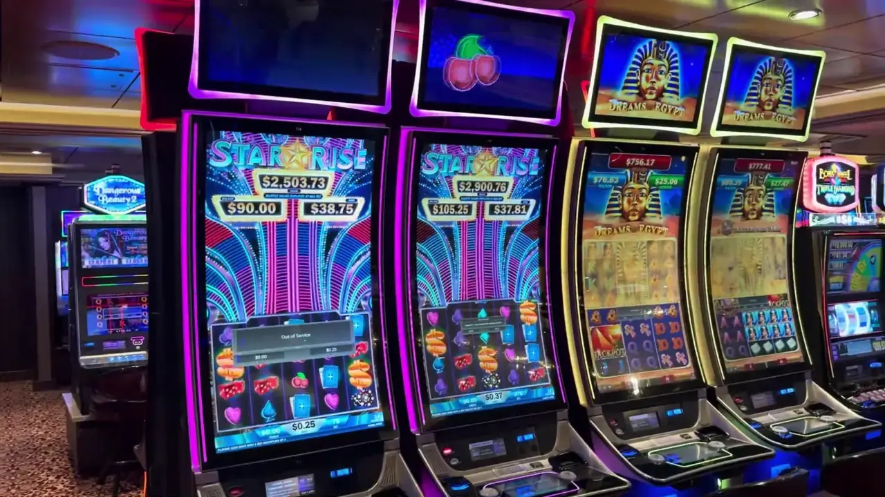 Anthem of the Seas casino video frame showing Star Rise, Dreams of Egypt.