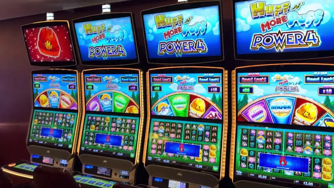 Anthem of the Seas casino video frame showing Huff N’ More Puff Power 4.