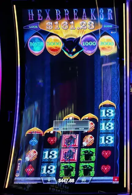 Hexbreaker 3 cabinets in the Freedom of the Seas walkthrough.