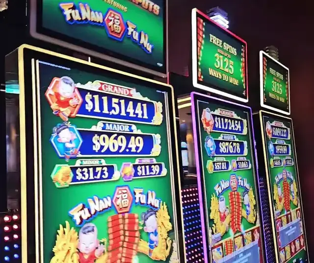 Fu Nan Fu Nu cabinets in the Icon of the Seas walkthrough.