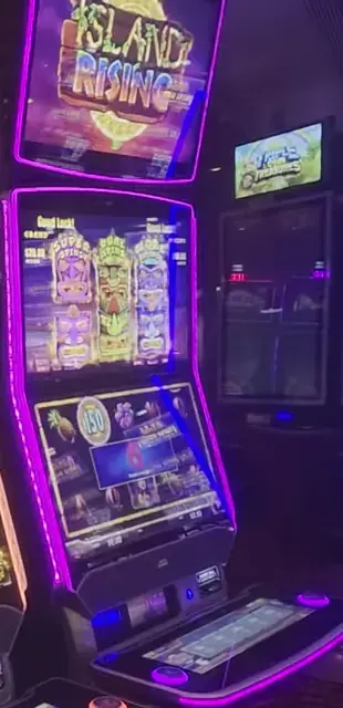 Island Rising cabinets in the Adventure of the Seas walkthrough.