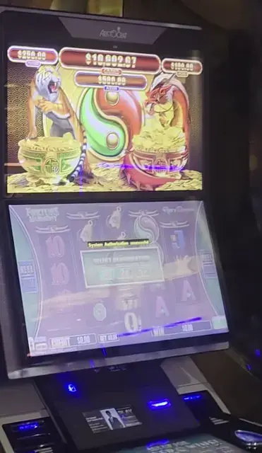 Fortune Harmony Tiger & Dragon cabinets in the Radiance of the Seas walkthrough.