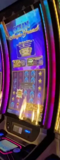 Ocean Magic Grand cabinets in the Serenade of the Seas walkthrough.