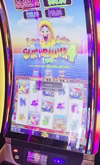 Sweet Sally's Shrimpmania 4 Link cabinets in the Freedom of the Seas walkthrough.