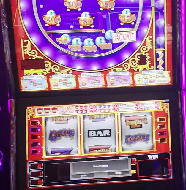 Pinball cabinets in the Freedom of the Seas walkthrough.