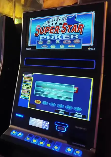 Super Star Poker cabinets in the Radiance of the Seas walkthrough.