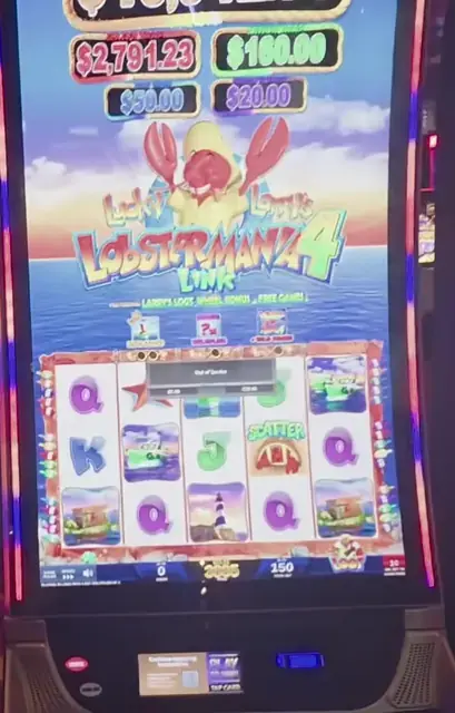 Lobstermania 4 Link cabinets in the Allure of the Seas walkthrough.