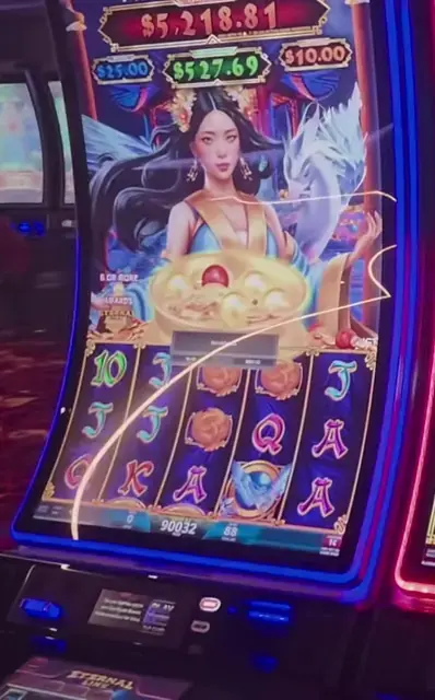 Eternal Link cabinets in the Allure of the Seas walkthrough.