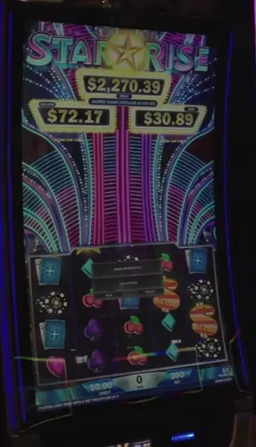 Star Rise cabinets in the Serenade of the Seas walkthrough.