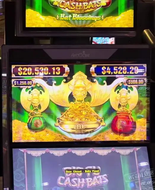 Bao Zhu Zhao Fu Cash Bats Bat Blessings cabinets in the Navigator of the Seas walkthrough.