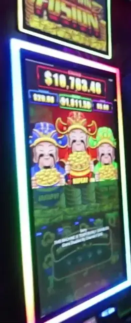 Fu-Fu-Fu cabinets in the Allure of the Seas walkthrough.