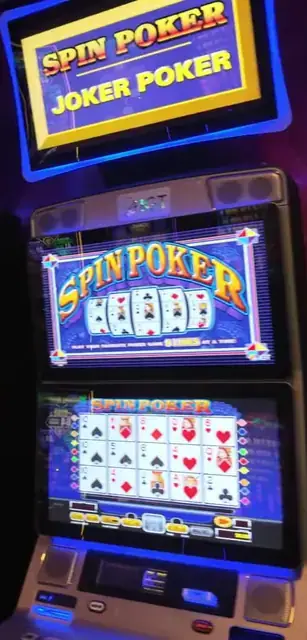 Spin Poker cabinets in the Oasis of the Seas walkthrough.