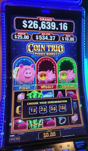Coin Trio: Piggy Burst cabinets in the Oasis of the Seas walkthrough.