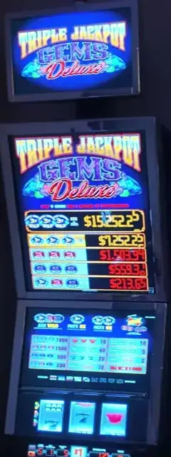 Triple Jackpot Gems Deluxe cabinets in the Star of the Seas walkthrough.