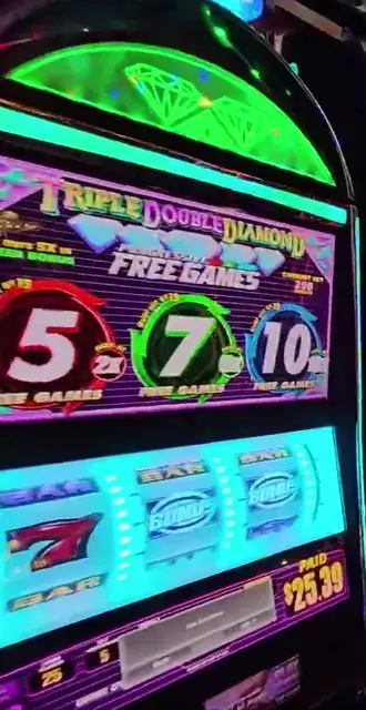 Triple Double Diamond Progressive Free Games cabinets in the Brilliance of the Seas walkthrough.