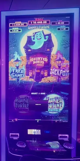 Haunted Fortune: Nightfall cabinets in the Harmony of the Seas walkthrough.