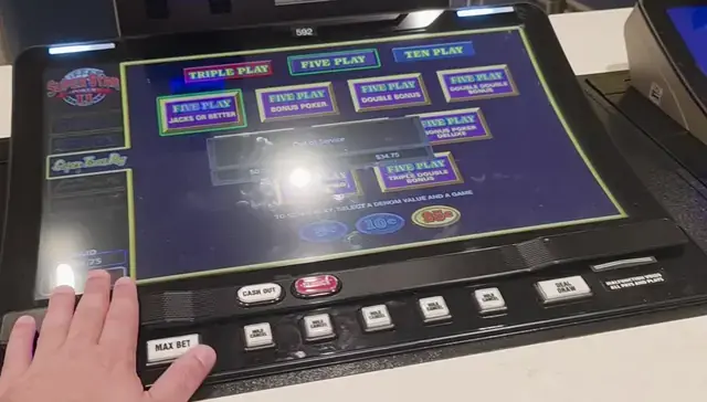 Super Star Poker II cabinets in the Harmony of the Seas walkthrough.