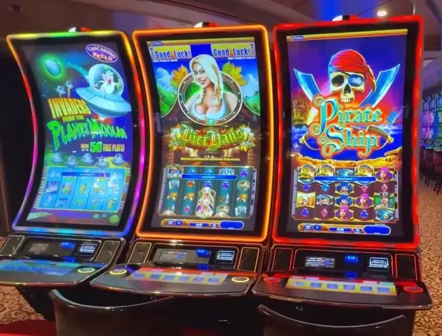 Invaders from the Planet Moolah, Bier Haus, Pirate Ship cabinets in the Quantum of the Seas walkthrough.