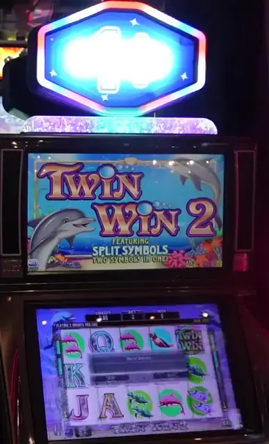 Twin Win 2 cabinets in the Grandeur of the Seas walkthrough.