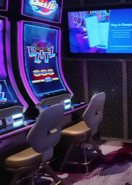 Quick Hit Blitz cabinet in the Wonder of the Seas casino walkthrough.