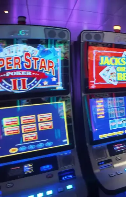 Super Star Poker II cabinet in the Wonder of the Seas casino walkthrough.