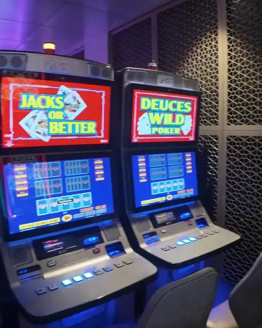 Jacks or Better cabinet in the Wonder of the Seas casino walkthrough.