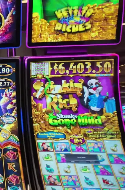 Stinkin' Rich: Skunks Gone Wild cabinet in the Wonder of the Seas casino walkthrough.