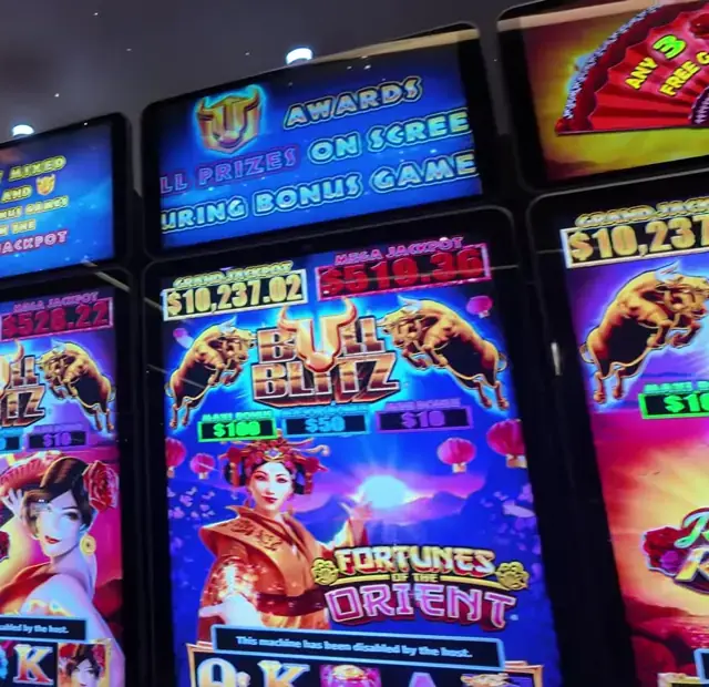 Bull Blitz: Fortunes of the Orient cabinet in the Wonder of the Seas casino walkthrough.