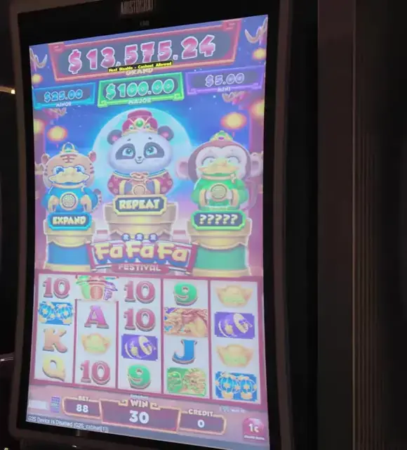 Fa Fa Fa Festival cabinet in the Wonder of the Seas casino walkthrough.