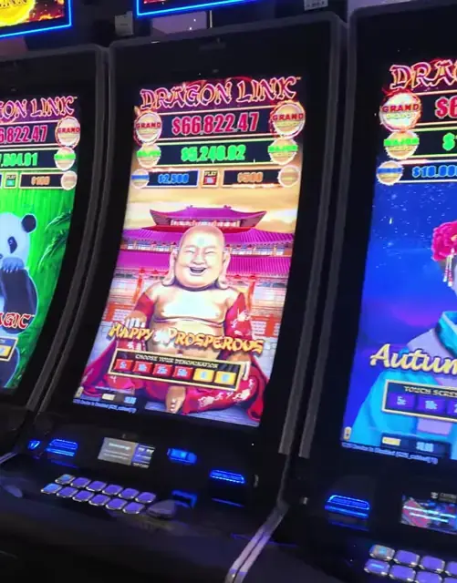 Dragon Link: Happy & Prosperous cabinet in the Wonder of the Seas casino walkthrough.