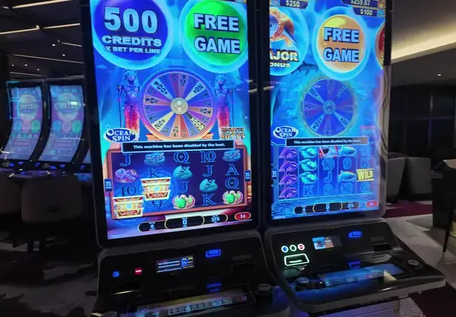 Ocean Spin cabinet in the Wonder of the Seas casino walkthrough.