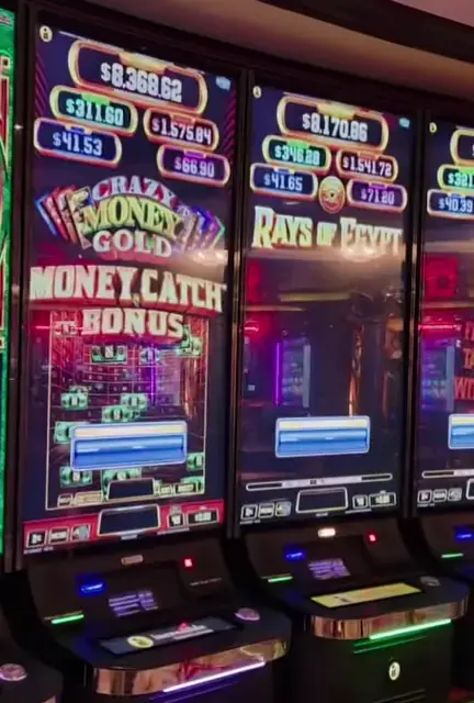 Crazy Money Gold, Rays of Egypt cabinets in the Brilliance of the Seas walkthrough.
