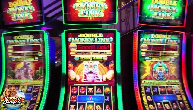 Slot cabinets showing Double Money Link aboard Independence of the Seas.