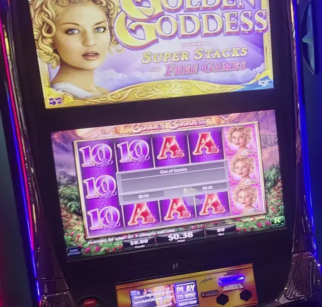 Golden Goddess cabinets in the Radiance of the Seas walkthrough.