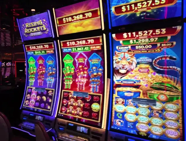 Rising Rockets: Orbits, Magic Treasures cabinets in the Mariner of the Seas walkthrough.
